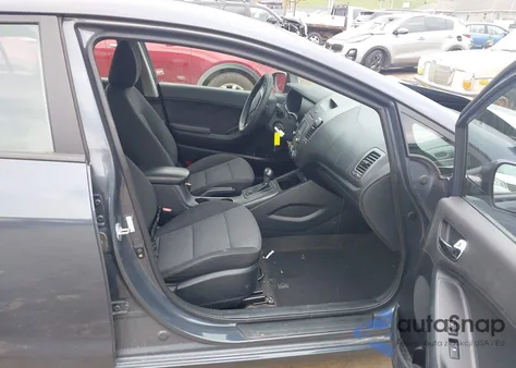 2016 Kia Forte Lx из США, поврежденный, VIN KNAFX4A65G5554838